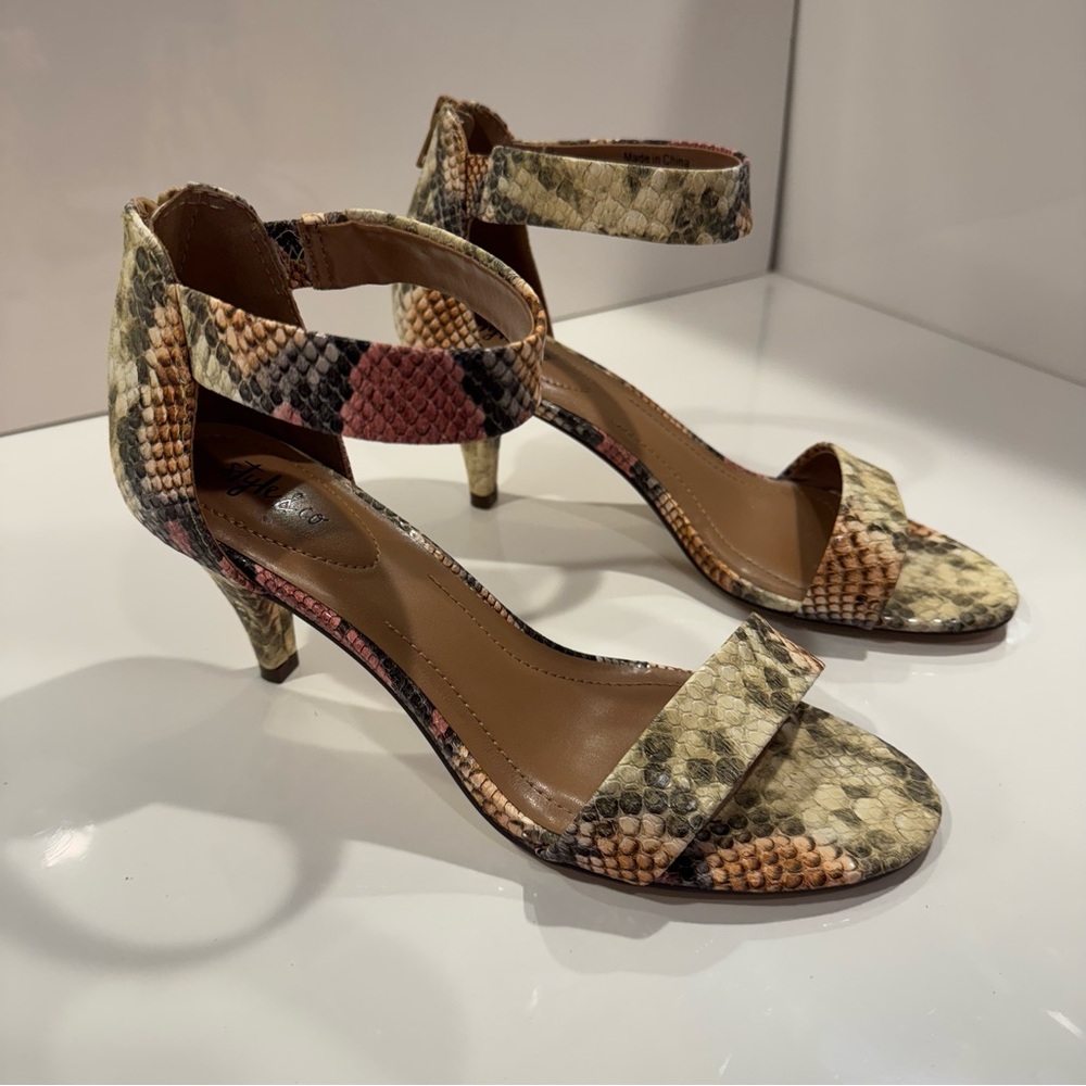 Style & Co Paycee Snakeskin Patterned Faux Leather Dress Sandals
